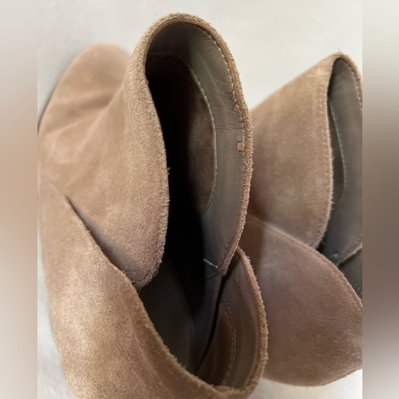 Jessica Simpson Size 8 1/2 Beige Suede Ankle Boots - Picture 12 of 16